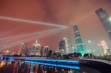 苹果 iPhone 14 / Pro 系列配色爆料：紫色将取代粉色和远峰蓝