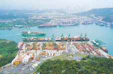 郭成杰：长和港口未来主人翁不是美国公司